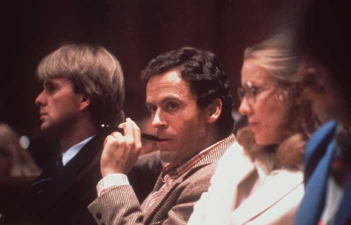 Courtroom Bundy - color:-xoybwkoey8= ted bundy