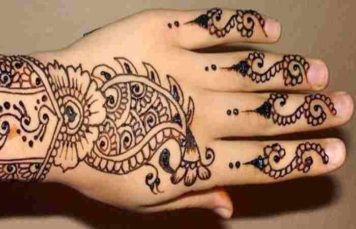 Paisley Mehndi Design for Raksha Bandhan