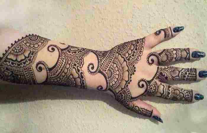 Spaced Out Mehndi Design Raksha Bandhan